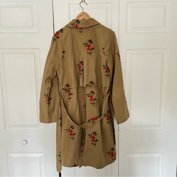 Cartonnier Tan Trench Coat with Floral Embroidery - Picture 2 of 6